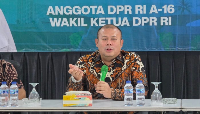 Prabowo Dinilai Punya Komitmen Kuat Majukan Pesantren, DPR Dorong Daerah Taat UU