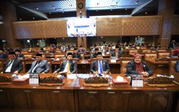 Gubernur Herman Deru Hadiri Paripurna, DPRD Sumsel Setujui LKPJ TA 2025